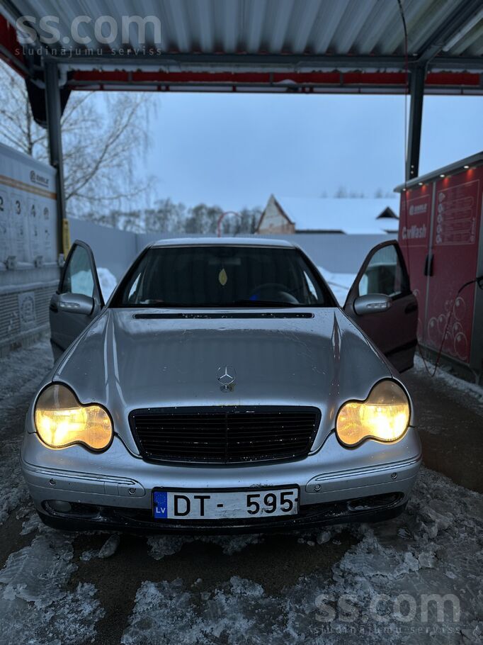 Mercedes Продается C220, двигатель 2.2 дизель, в хорошем со