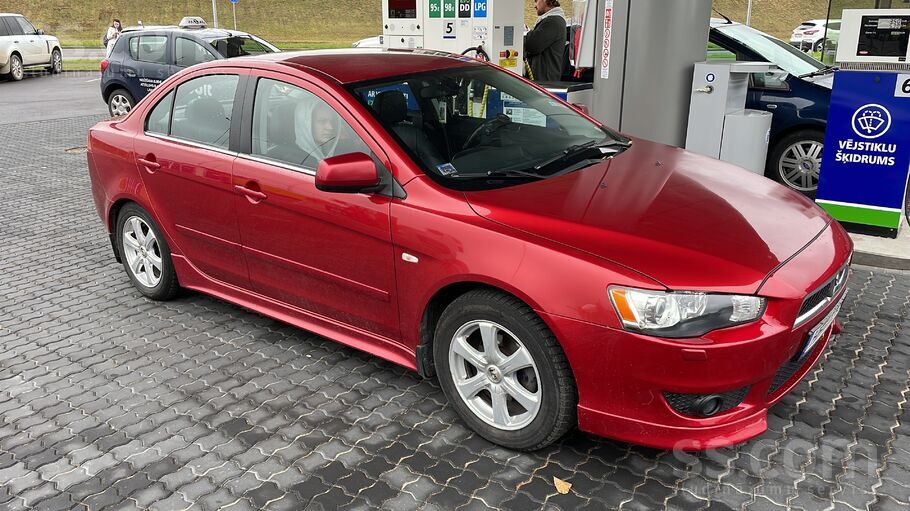 Pārdodu Mitsubishi Lancer. 

Pirmā reģistrācija: 10 / 2008
Nobraukms 1540