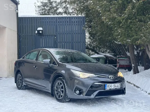 Toyota Pārdošana: Toyota Avensis 1, 8 benzīns, 108kw/147z