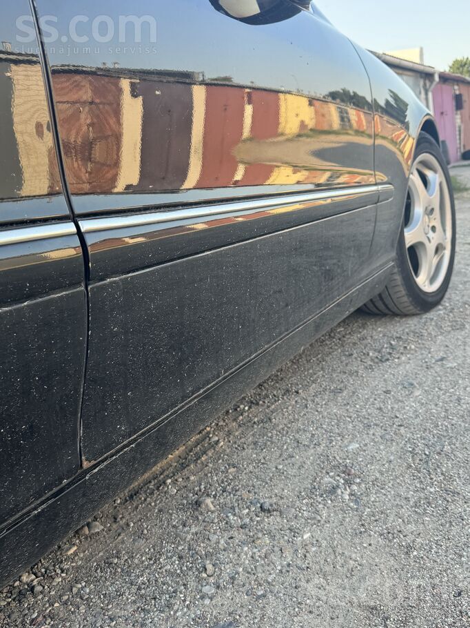 Pārdod veselu mašīnu , varbūt kādam noder . Dzinējs un kārba darbojas bez pr