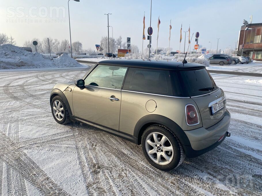 Labs auto ar oriģinālu nobraukumu, mehānisko kārbu, nodokļi nomaksati. kāds