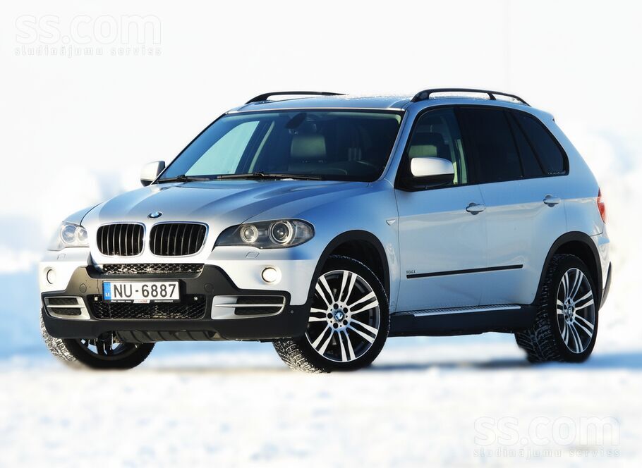 BMW BMW X5 ar 3.0 dīzeļdzinēju un automātisko ātrumkār