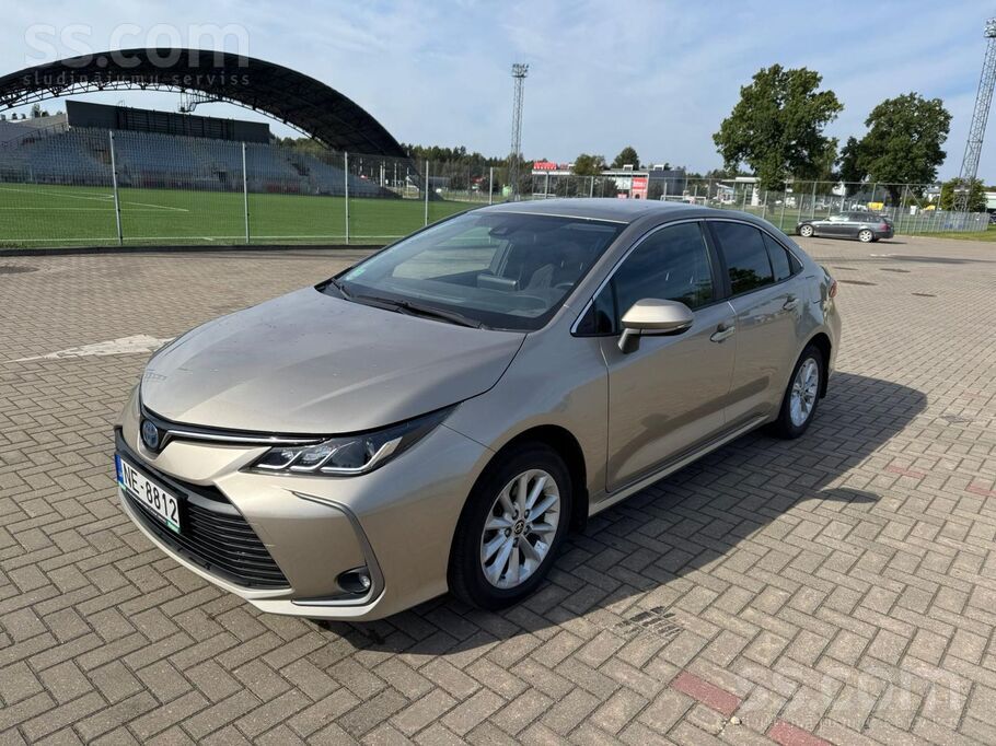 Toyota Auto ideālā tehniskā un vizuālā stāvoklī. Ziemas r