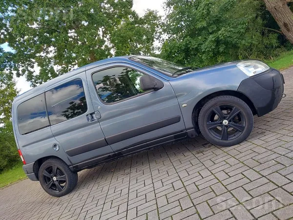 Citroen Pārdodu braucošu Citroen Berlingo ar dzinēja defek