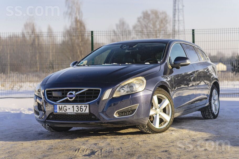 Volvo Volvo V60, 2011. gada. 2.4l dīzelis, mehānika. 