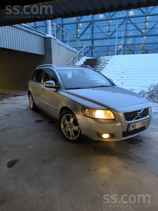 Volvo Pārdodu Volvo V50, 2009. gada, 1.6 Turbo Diesel. 