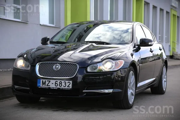 Jaguar 2.7d, automāts gaišs ādas salons, sēdekļu apsilde,