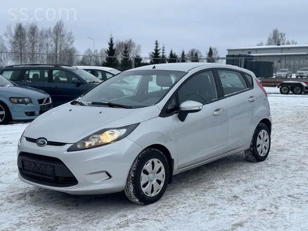 Ford Pārdodu Ford Fiesta 1.2 benzīns, 2010. gada.