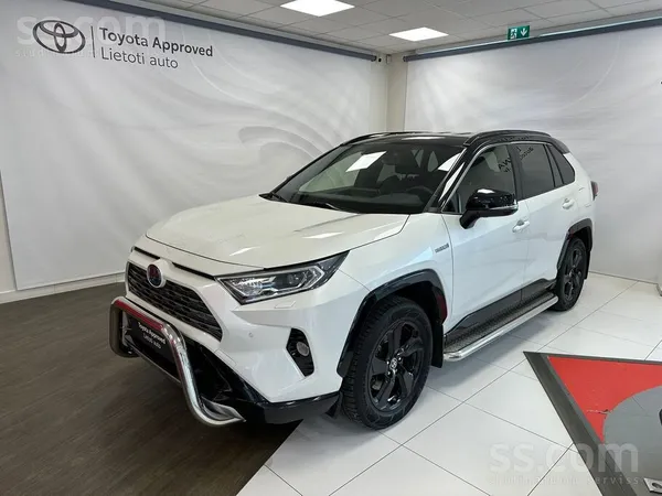 Toyota Mazlietots auto, pieejams uzreiz Rav4 Hybrid Suv 2