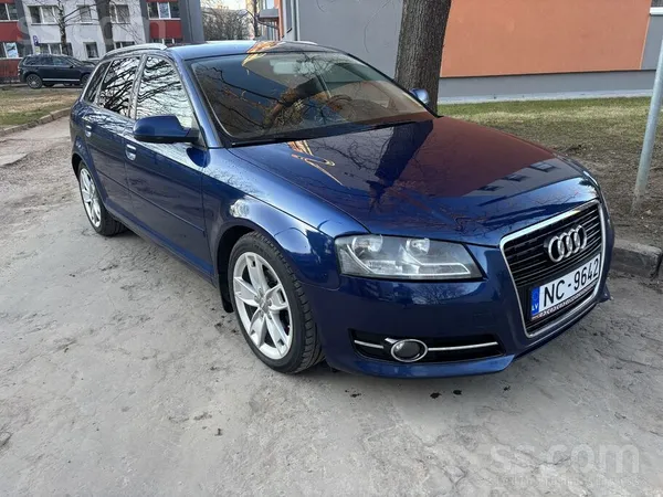 Audi Pārdod auto, apsildāmie sēdekļi, kruīza kontrole, 