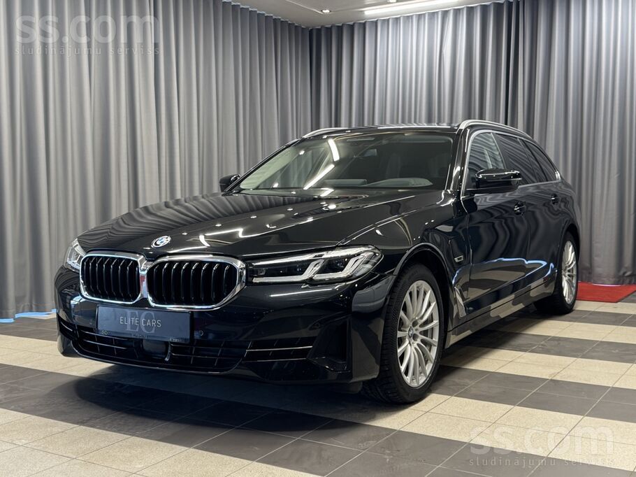Garantija. BMW 530e xDrive Plug-In Hybrid, 215/292zs.
- Cena ar Pvn.