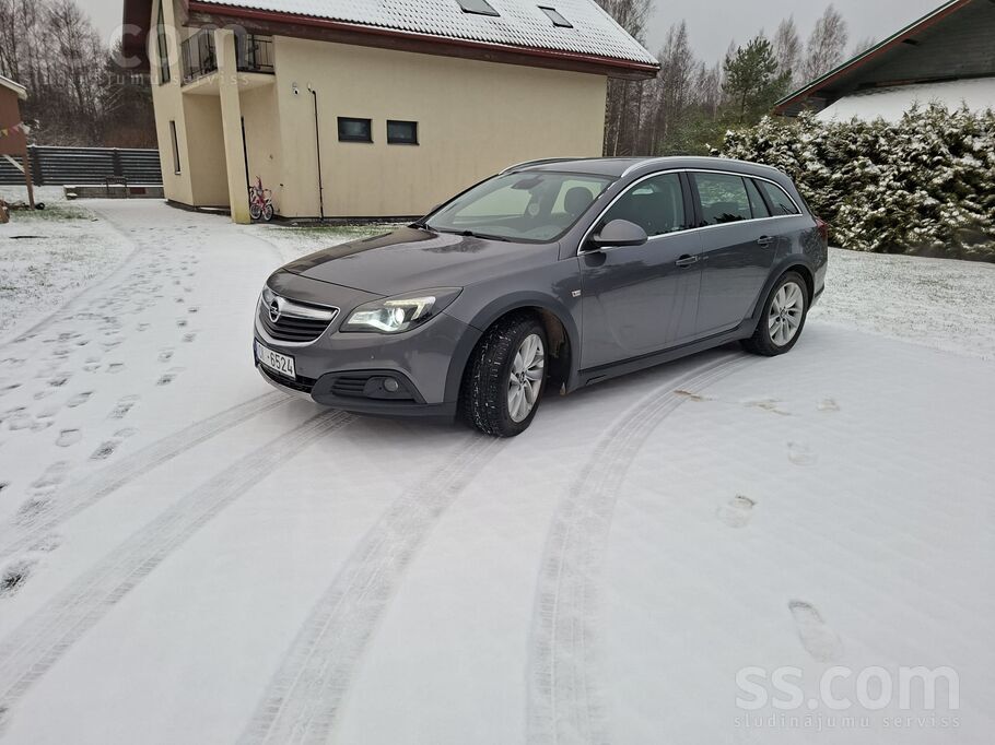 Opel Pārdošanā 4x4 Opel Insignia Sports Tourer SW. Kas