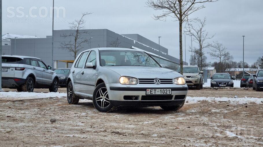 Jauna tehniskā apskate.
Kondicionieris strādā. Sēdekļu apsilde strādā. Āķi