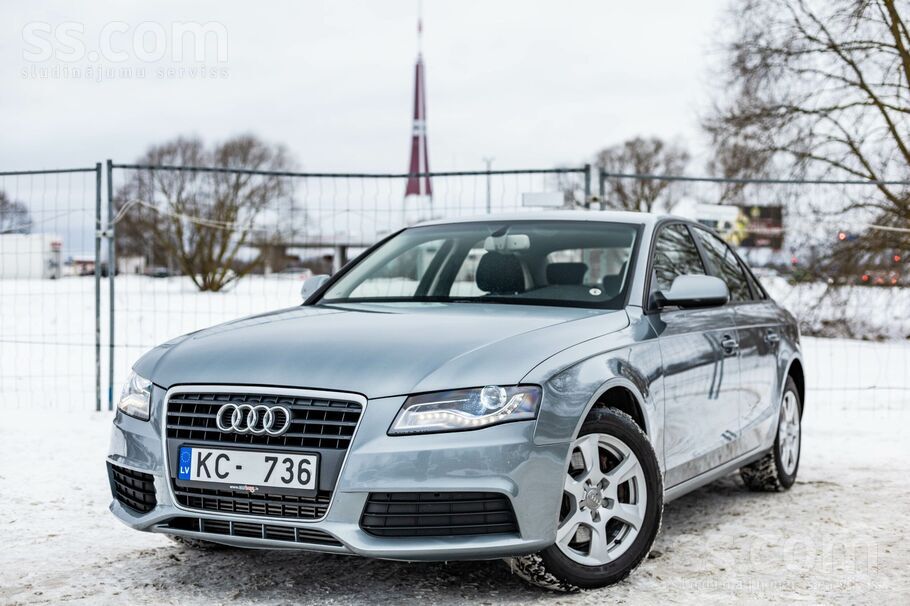 Audi Audi A4 ar 1.8 benzīndzinēju un automātisko ātrumk