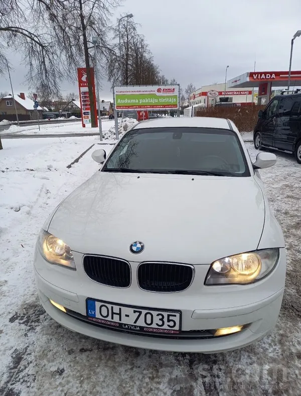 BMW Auto labā stāvoklī kā tehniski tā arī vizuāli .