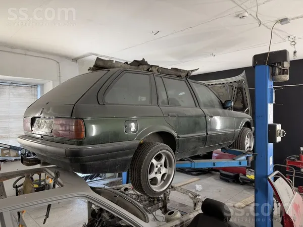 BMW Pārdodas E30 projekts