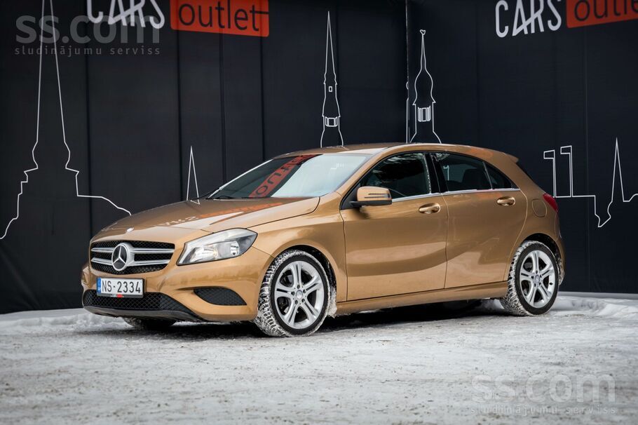 Mercedes-Benz A-Class A180 ar 1.8 Dizeļdzinēju un automātisko transmisiju. 8
