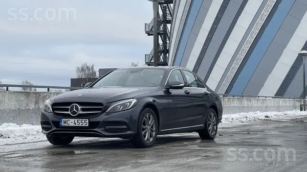 Mercedes Pārdodu Mercedes-Benz w205 C220d. 