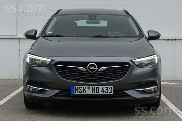Opel Insignia - 1
