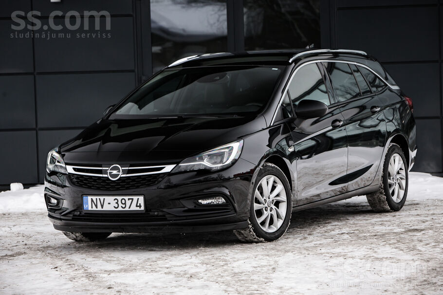 Opel Pārdodu Opel Astra Sport Tourer+, 1.6D 100kw/136zs