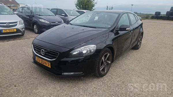 Volvo V40 - 1