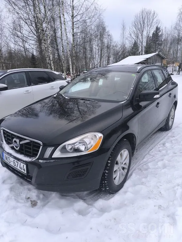 Volvo Pārdodu Volvo xc60 motors labais 5 cilindru. 120kw