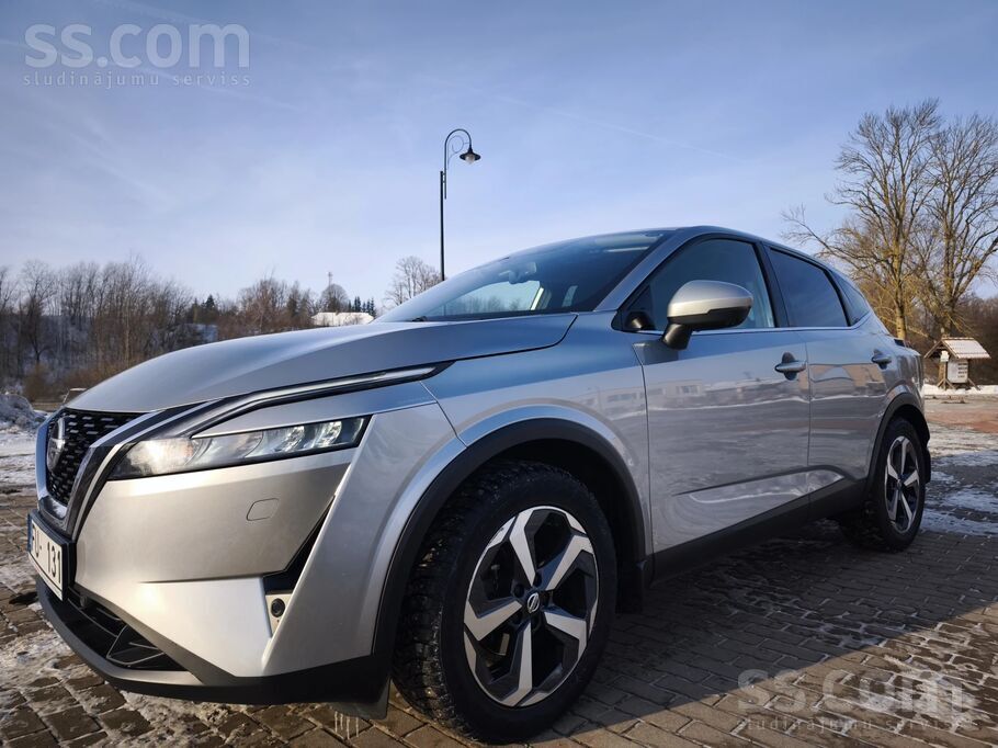 Nissan Qashqai, Awd(4x4), 1.3l benzīns, 116Kw/158Zs, automātiskā ātrumkārba.