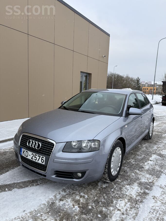 Audi Pārdod ļoti labu auto. 