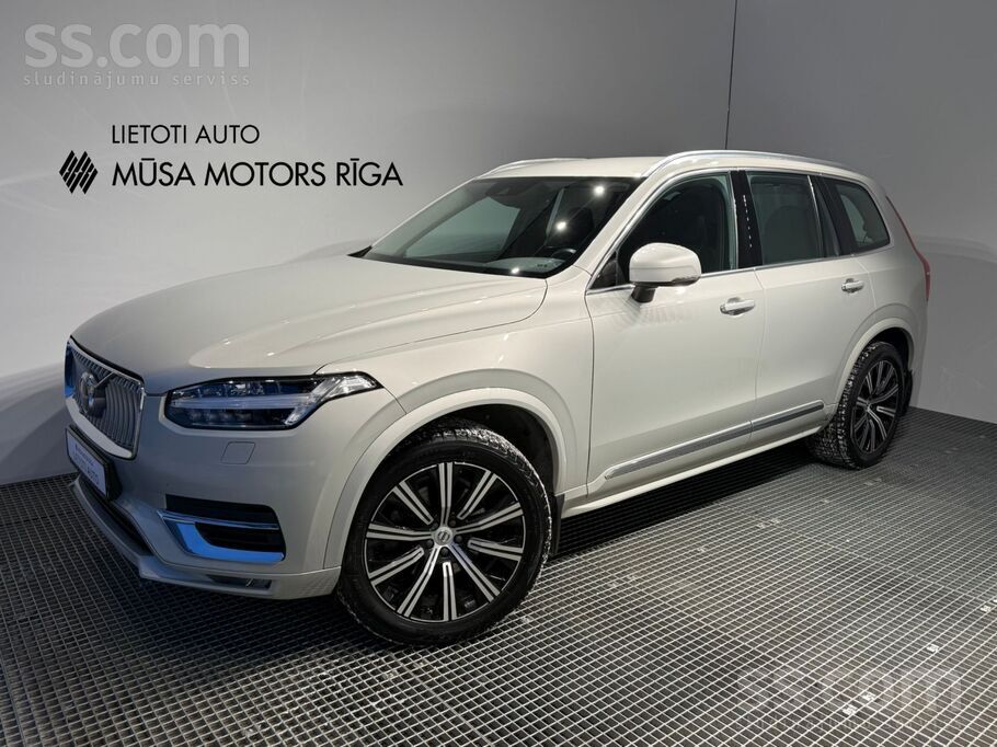 Volvo Xc90 B5 Awd Inscription, 2.0 Benzīns, 250 Zs, automātiskā ātrumkārba.