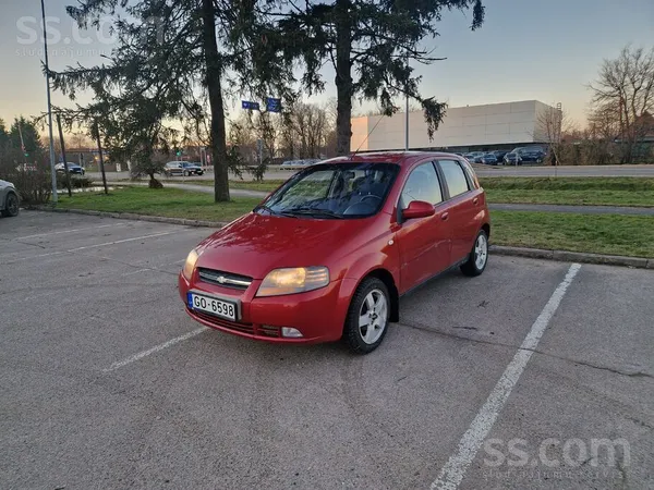 Chevrolet Pārdodam auto ar svaigu tehnisko apskati, rūc, bra