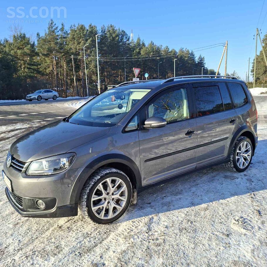 Volkswagen Продается хороший Туран Крос фильтра масла поменян