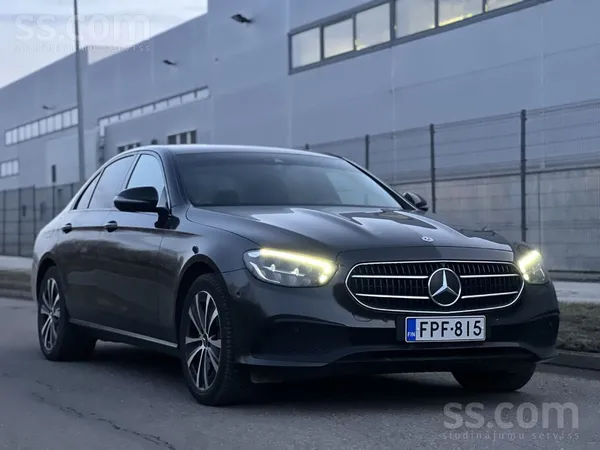 Mercedes Pārdodu E300de 4Matic dizelis/elektris. Tehniski l
