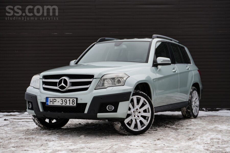 Mercedes Glk 280 2011. gada modelis ar 3.0 Benzīna dzinēju un automātisko pā