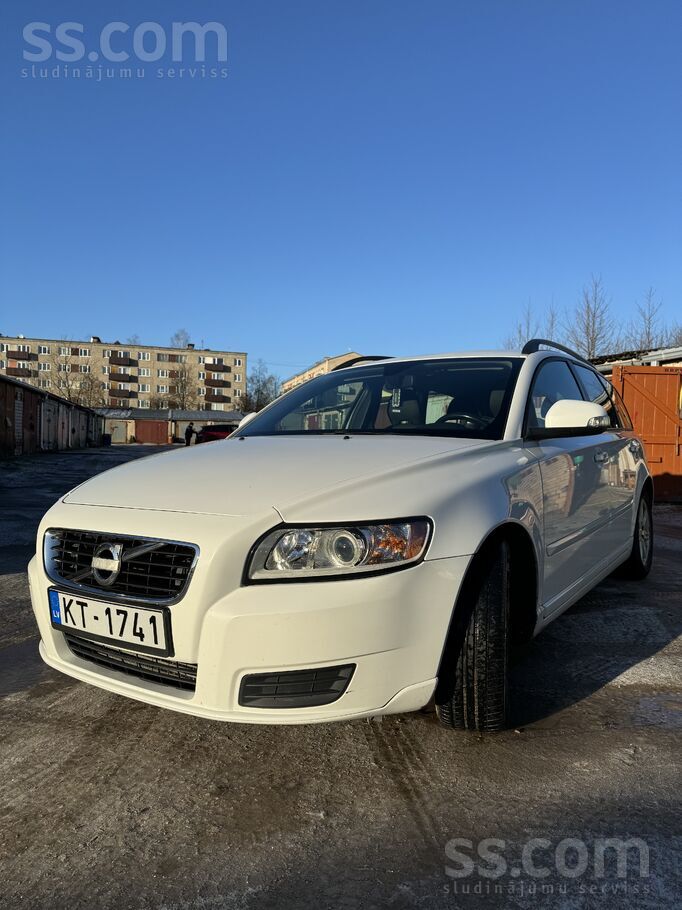 Volvo Pardodas Volvo V50 automašīna izcilā tehniskā uj v