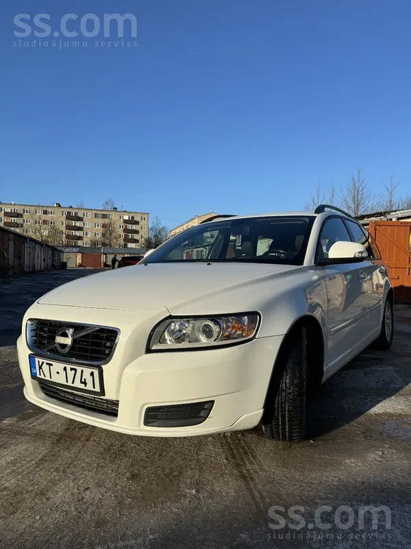 Volvo Pardodas Volvo V50 automašīna izcilā tehniskā uj v