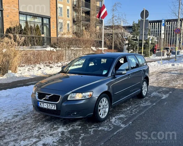 Volvo Tiek pārdots Volvo V50 Facelift. Automašīna no 201