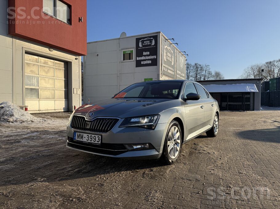 Tiek pārdots Škoda Superb 2018. gada, pirmā reģistrācija.
Automašīna pirmo