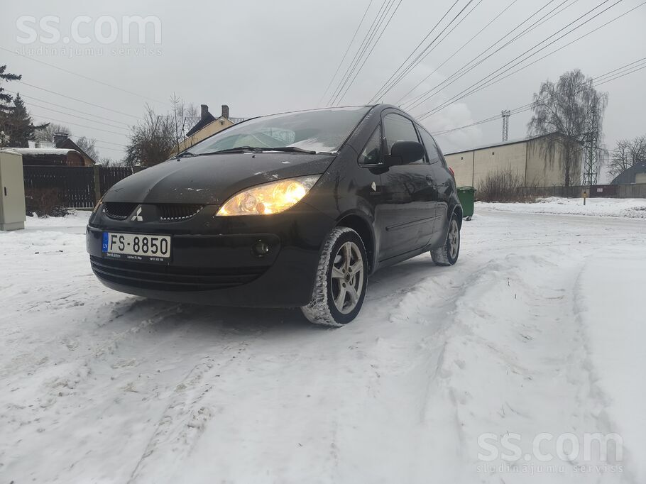 Pārdodu labi uzturētu pilsētas auto ar zemu degvielas patēriņu. 
Colt Cz3 a