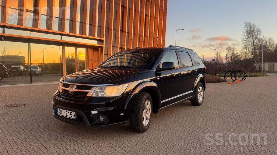 Fiat Pārdodu Fiat Freemont (2013). 2.0 Dīzelis, 6-pārne