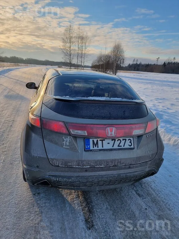 Honda Vasaras riepas nāk līdz. Cena runājama.