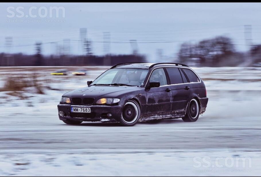 BMW Ārdodu BMW 330d manuāli