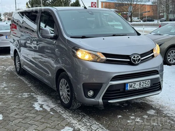 Toyota Toyota Proace Long Double side door Shuttle. Cena