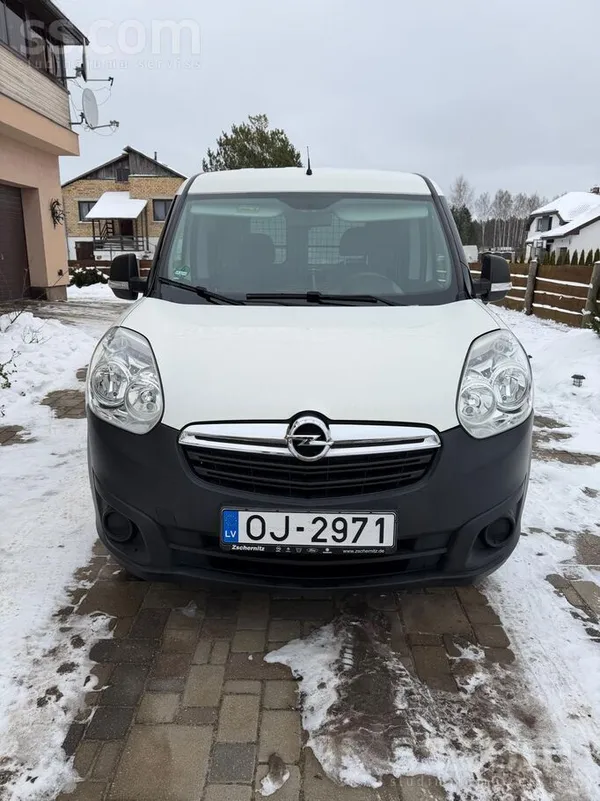Opel Uzņēmums pārdod Opel combo van Pvn maksātājam. Maš