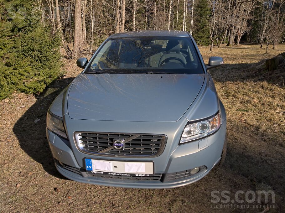 Pārdodu auto, tehniskā kārtībā.
Nākošā tehniskā apskate 27.11.2026.
2 ats