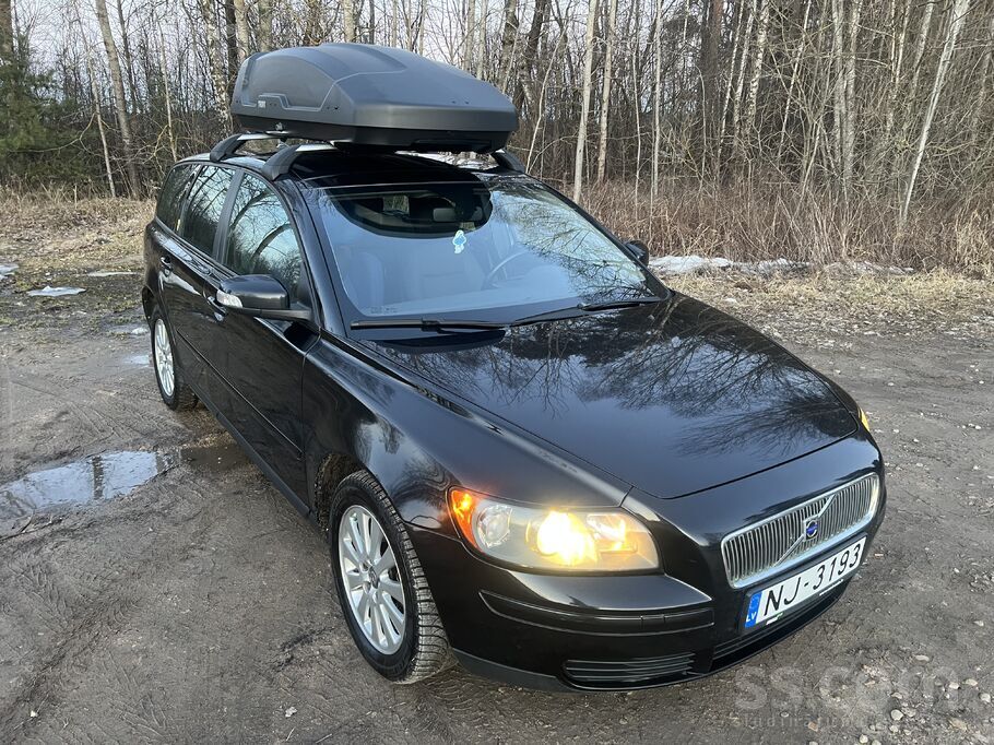 Volvo V50 Volvo pārejas modelis. Jauna TA ļoti labā stāv