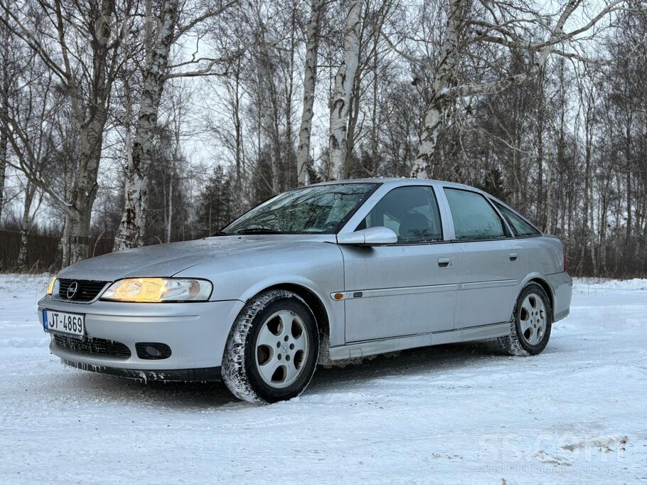 Opel Pārdodu Opel Vectra, 1.8 benzīns (85 kW), 2000. ga
