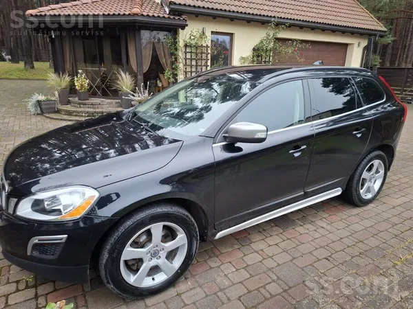 Volvo Pārdod 2011.gada Volvo Xc60 R-design, 2, 4D 151kw,