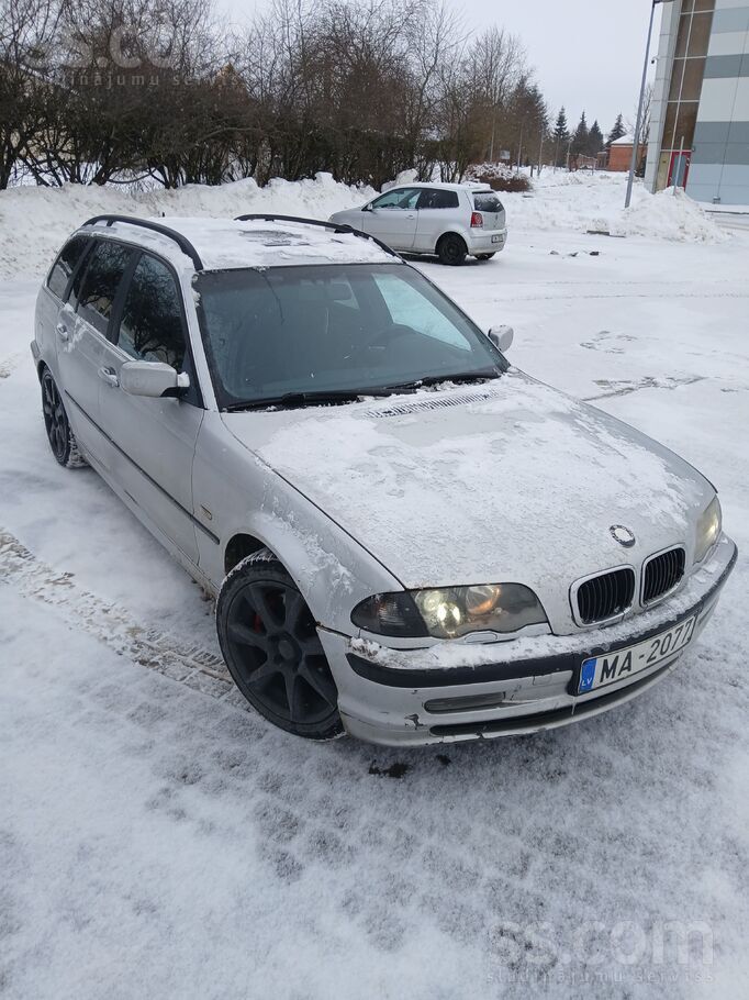 BMW Pardodu Bmw330D 135kw. 