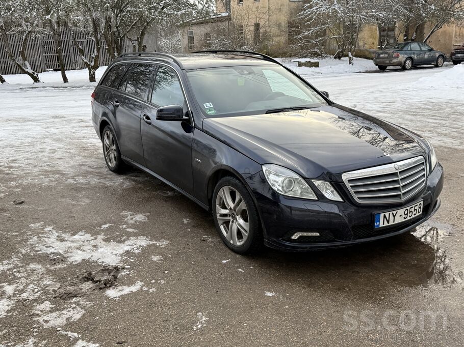 Mercedes Pārdodu labu Mersi ar manuālo ātrumkārbu, ir izvel
