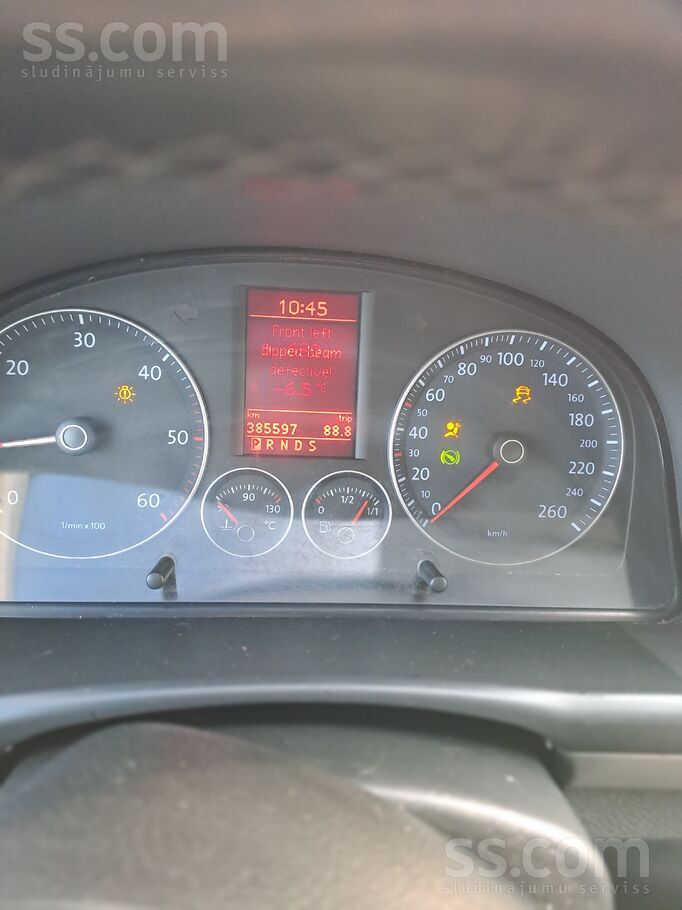 Volkswagen Pārdod volksvagen touranu 2004 gada 1.9 dīzeli .Au